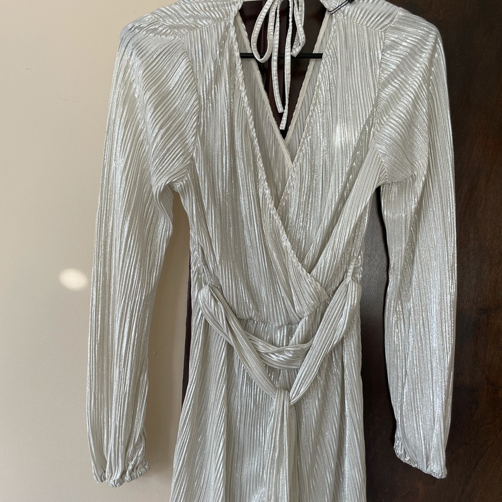 BRAND NEW ROMPER - Picture 4 of 4